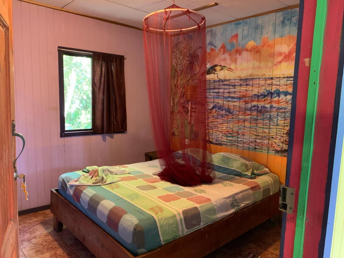 Brigitte'S Ranch Hotel Кахуита Екстериор снимка