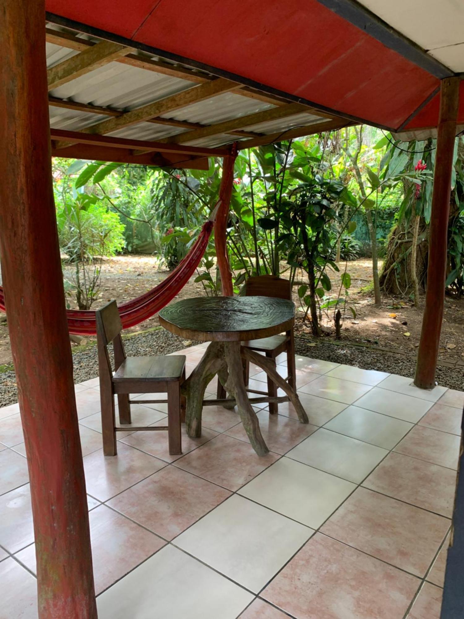 Brigitte'S Ranch Hotel Кахуита Екстериор снимка