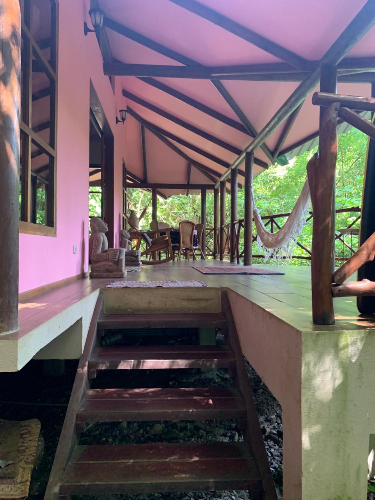 Brigitte'S Ranch Hotel Кахуита Екстериор снимка