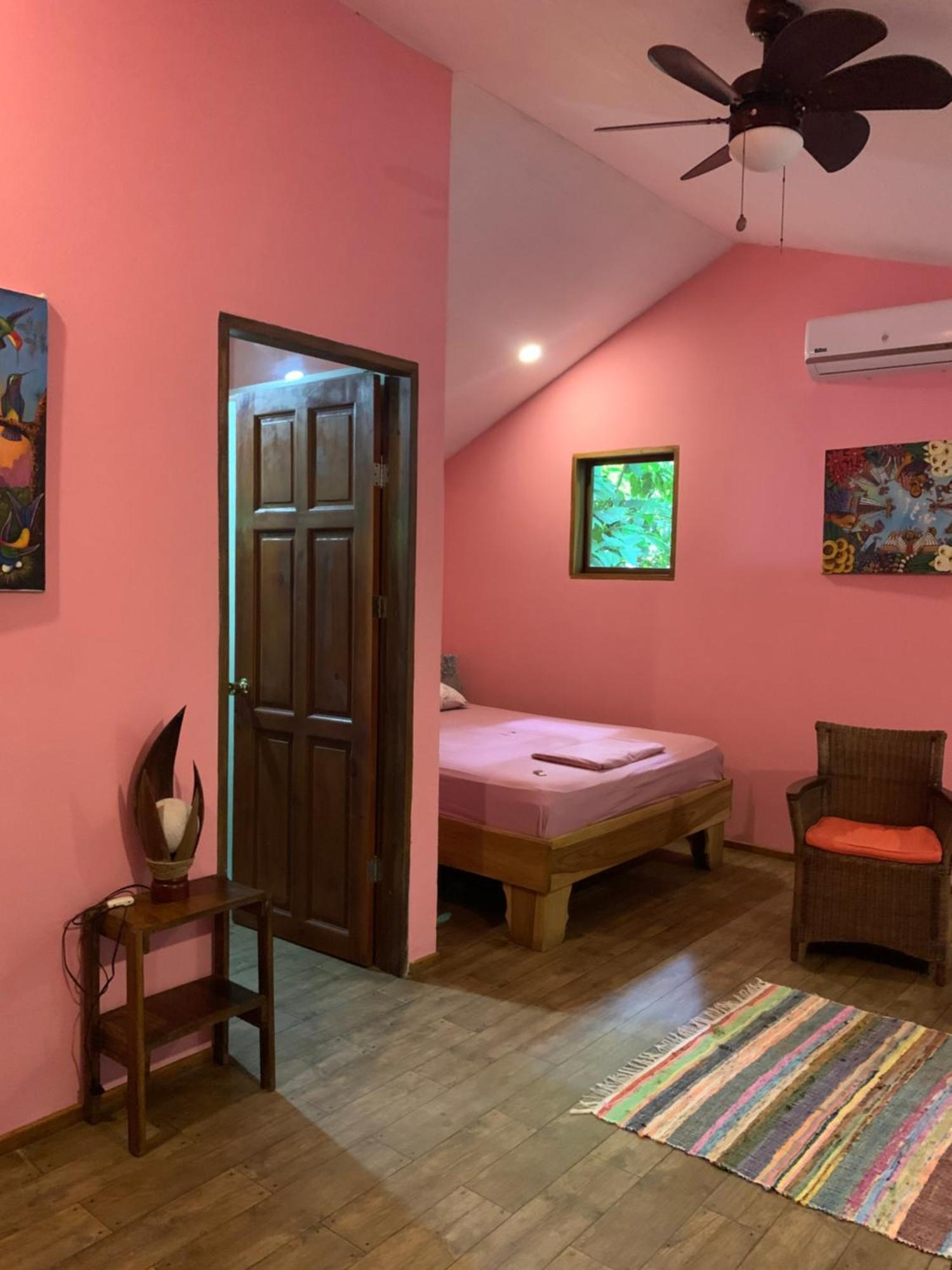 Brigitte'S Ranch Hotel Кахуита Екстериор снимка