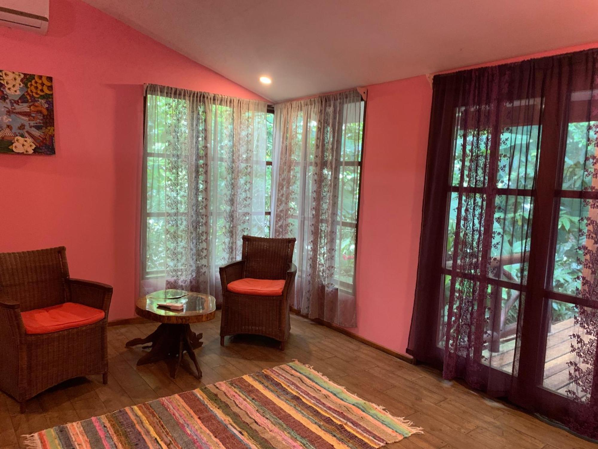 Brigitte'S Ranch Hotel Кахуита Екстериор снимка