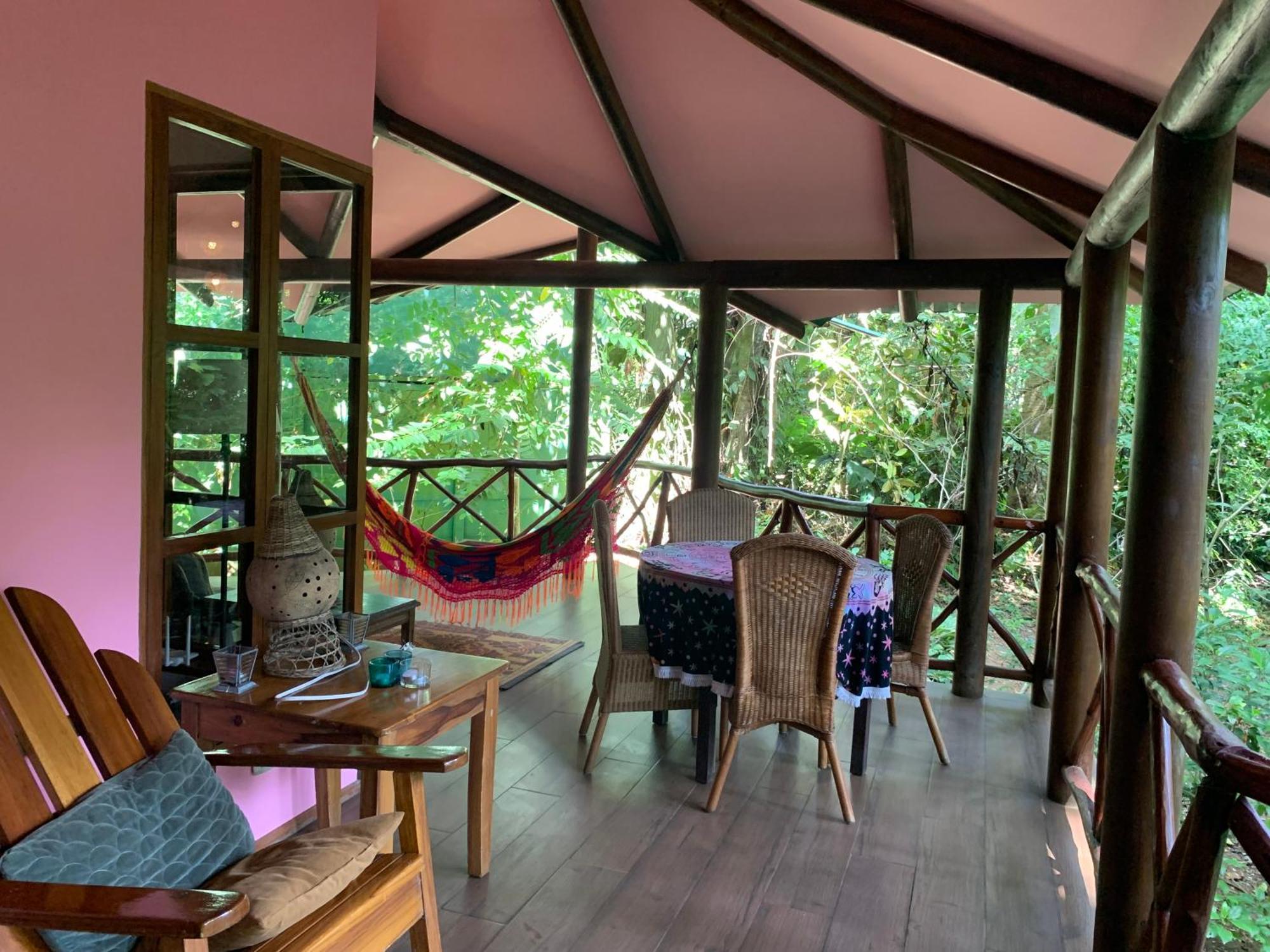 Brigitte'S Ranch Hotel Кахуита Екстериор снимка