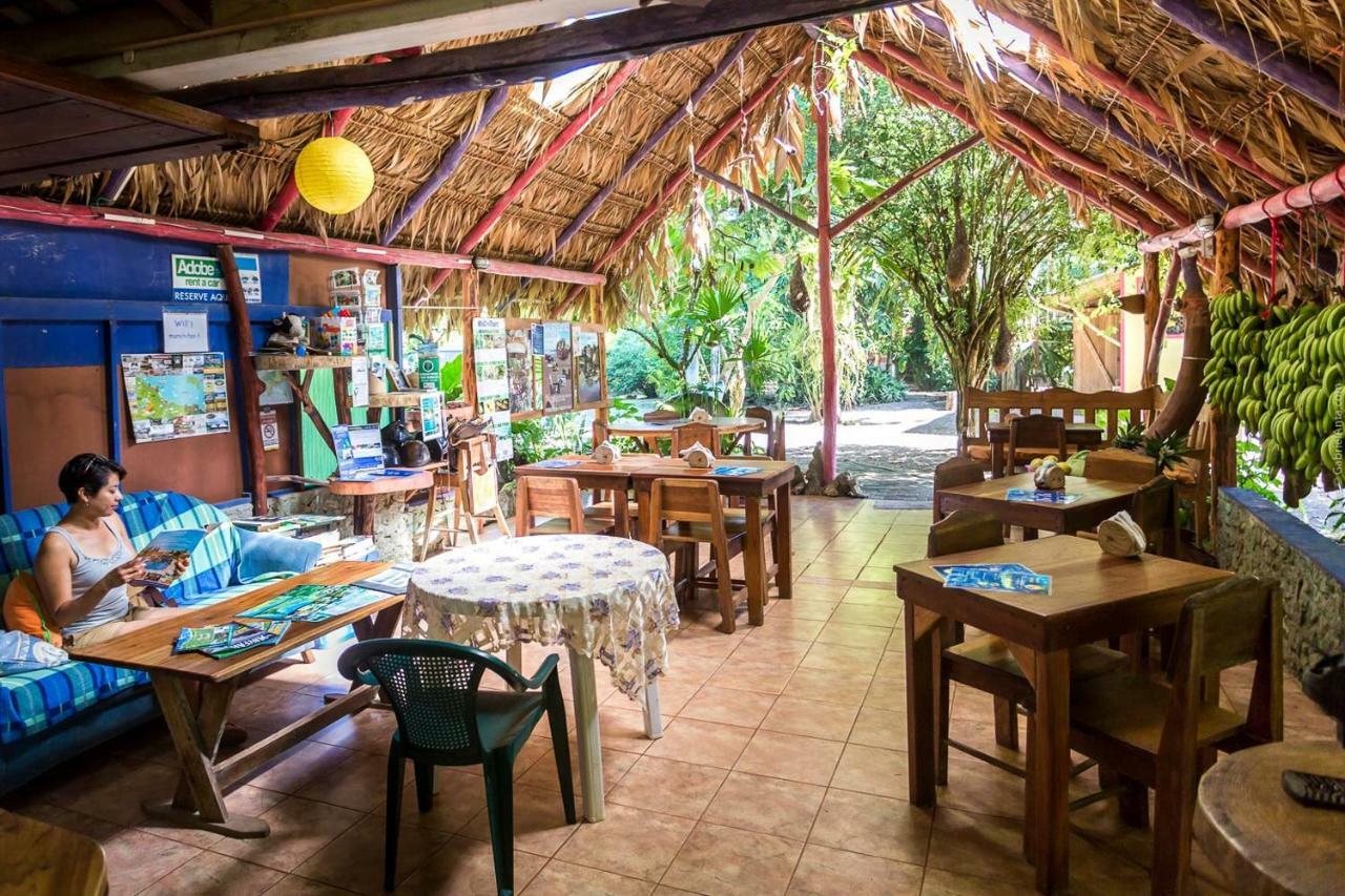 Brigitte'S Ranch Hotel Кахуита Екстериор снимка